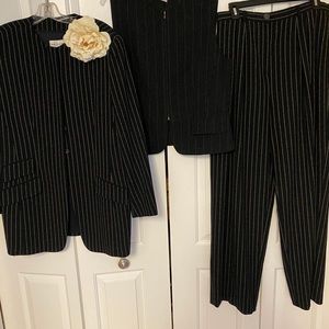 VINTAGE EMANUEL UNGARO 3 PIECES SET